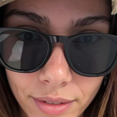 Anitta afirma que irmão está preso em Paris e pede ajuda