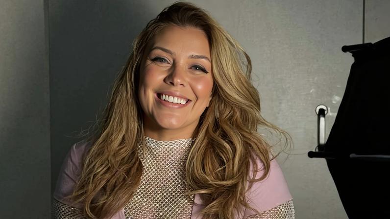 Simony relata cura de câncer de intestino após imunoterapia