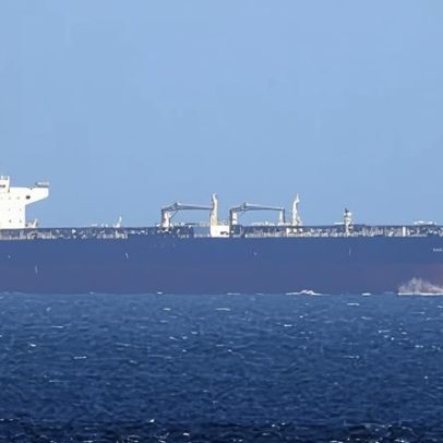 Petroleiro russo chega a Cuba após autorização dos EUA, diz agência