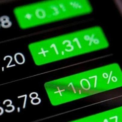 Ibovespa fecha em alta acima de 186 mil pontos