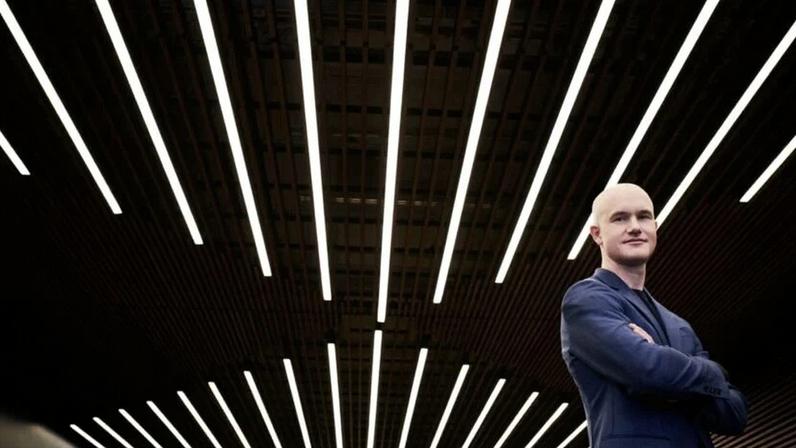 Brian Armstrong, cofundador e CEO da Coinbase afirmou que sua empresa adotou uma “mentalidade AI-first”