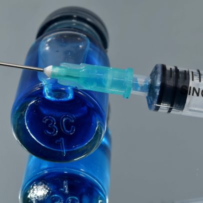 Vacinação contra gripe começa neste sábado e lista quem deve se imunizar