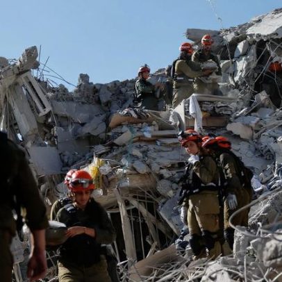 Bombardeios continuam neste domingo no Oriente Médio