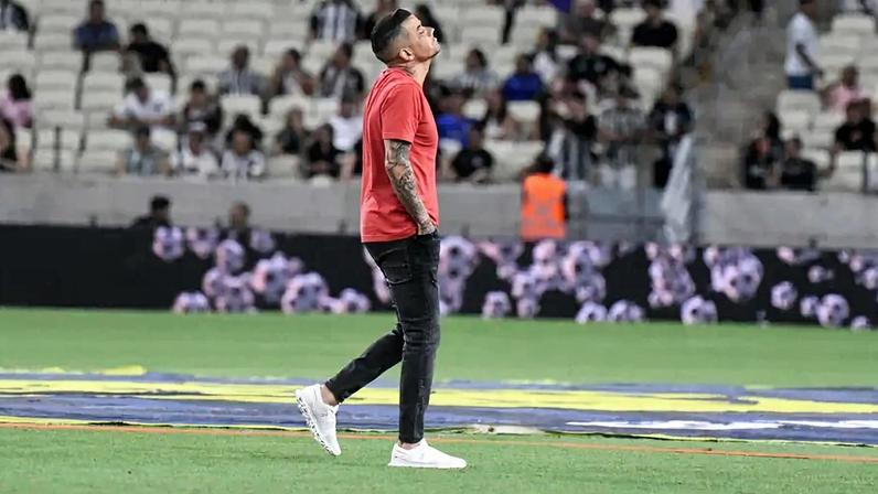 Andrés D'Alessandro, diretor esportivo do Internacional em coletiva (Foto: Reproduçao/YouTube/SC Internacional)