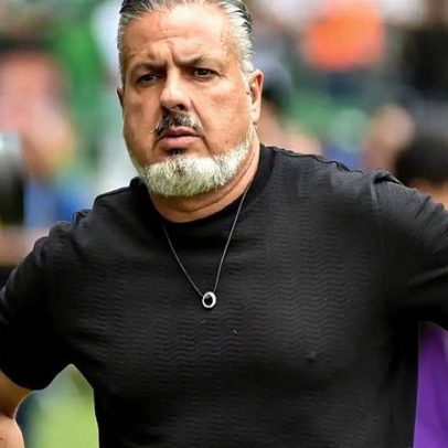 Boto aponta responsáveis pela demissão de Filipe Luís em reunião com jogadores