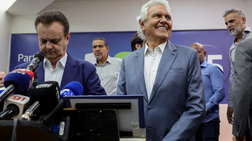 Ao lado de Kassab, Caiado é oficializado como pré-candidato à Presidência pelo PSD — Foto: Jorge Silva/Reuters