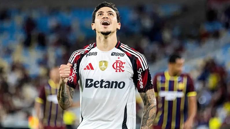 Pedro comemora gol em Madureira x Flamengo (Foto: Alexandre Maia/MyPhoto Press/Gazeta Press)