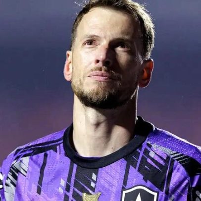 Corinthians mira o goleiro Neto, do Botafogo