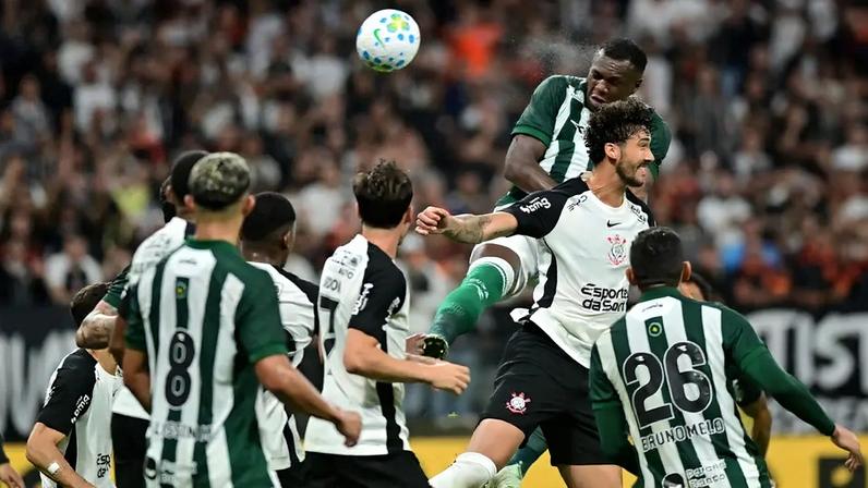 Coritiba venceu a primeira vez jogando na Neo Química Arena (Foto: Eduardo Carmim/Photo Premium/Gazeta Press)