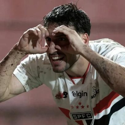 São Paulo vence Chapecoense na estreia de Roger Machado e lidera o Brasileirão