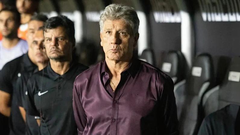 Renato Gaúcho na estreia de sua terceira passagem no Vasco (Foto: DELMIRO DOS SANTOS JUNIOR/MOCHILA PRESS)