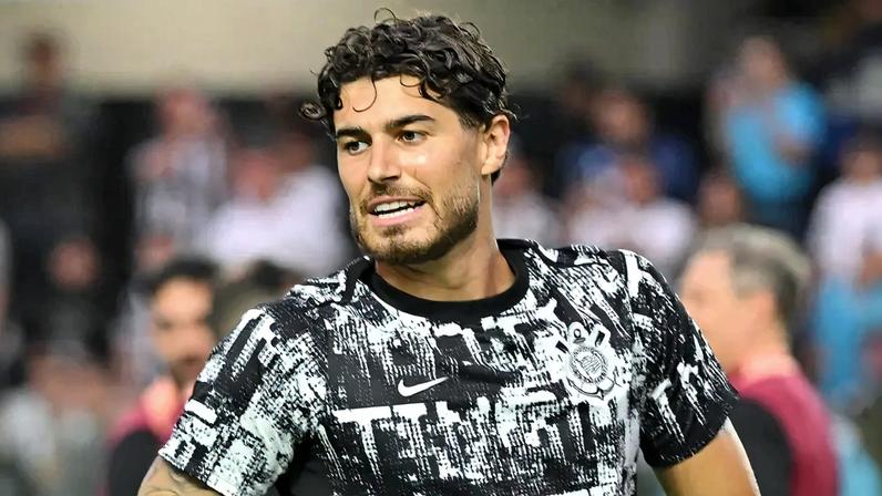 Pedro Raul recebeu sondagens de outros clubes (Foto: Jota Erre/Agif/Gazeta Press)