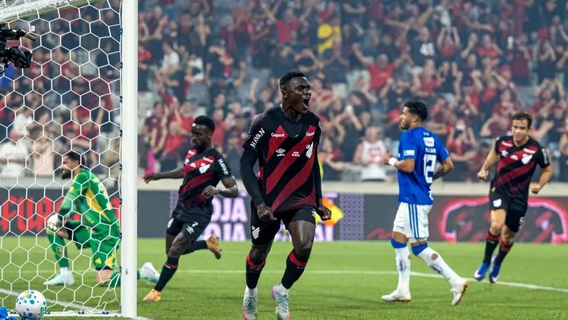 Athletico-PR x Cruzeiro. (Foto: Gilson Freitas/Agência F8/Gazeta Press)