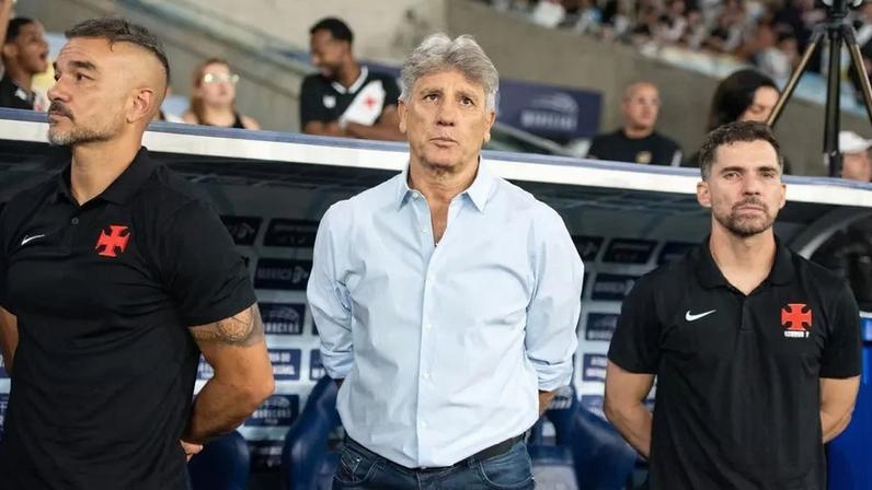 Renato Gaúcho elogia jogadores e torcida pela virada do Vasco