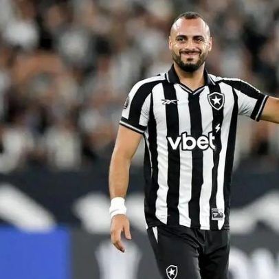 Corinthians aprova Arthur Cabral, mantém cautela por equilíbrio financeiro