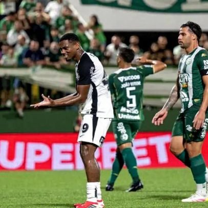 Corinthians empata com Chapecoense e registra primeiro 0 a 0 no Brasileirão
