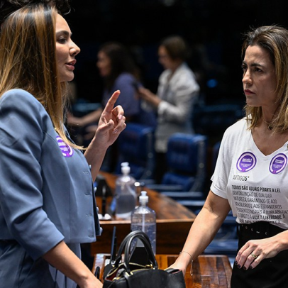 Senado aprova projeto que equipara misoginia ao racismo; entenda o que muda a seguir