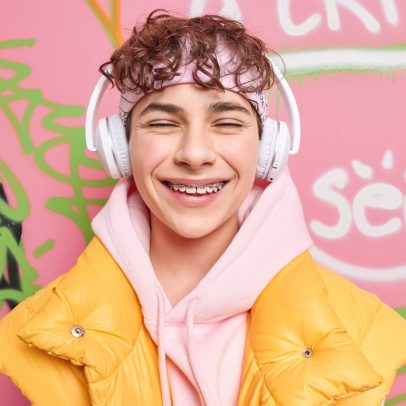Jovens brasileiros lideram consumo de música clássica, aponta estudo global