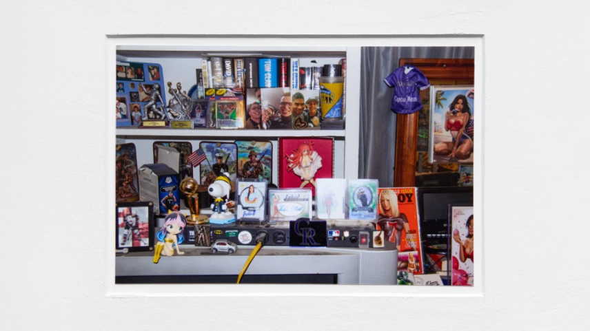 Adam Milner junta nostalgia, coleções e uma loja de antiguidades em 'Dada'