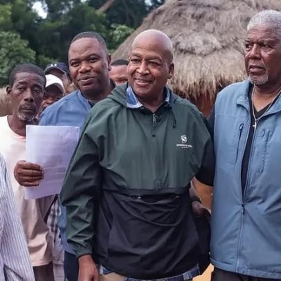 Pastor fornece água potável em Gana transformando vidas