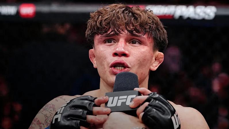 Lone'er Kavanagh venceu Brandon Moreno na luta principal do UFC México. (Foto por Jeff Bottari/Zuffa LLC)