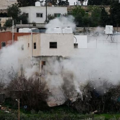 Forças israelenses matam quatro palestinos na Cisjordânia, dizem autoridades