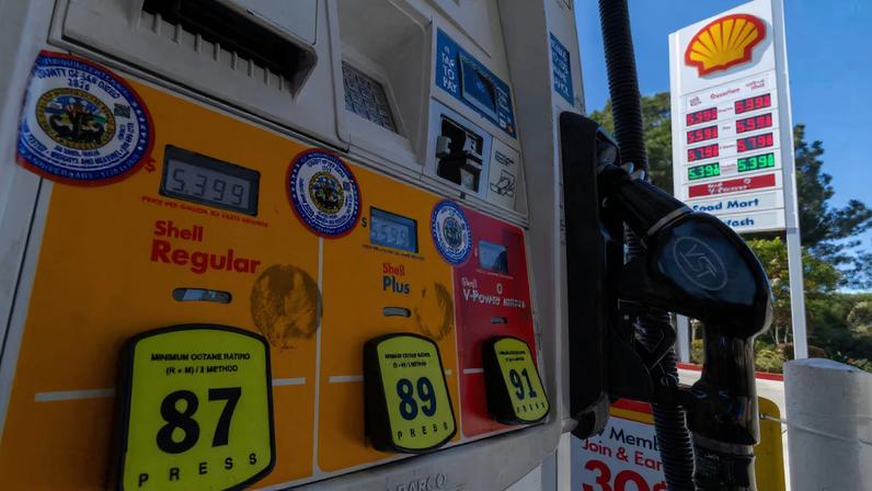 Gasoline prices are displayed on a gas pump in Del Mar, California, U.S., March 3, 2026. REUTERS/Mike Blake/File Photo