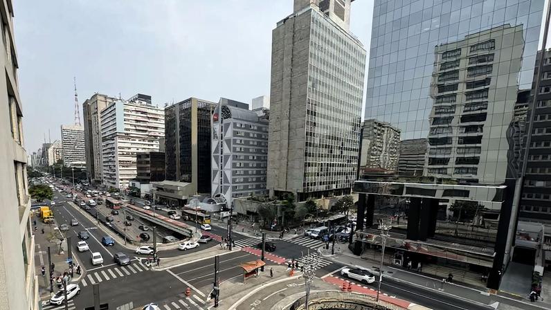 Vista da Avenida Paulista próximo à Rua da Consolação | Oferta de alto padrão é extremamente restrita e, o estoque, limitado. (Foto: Filipe Serrano/Bloomberg Línea)