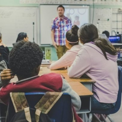Estudo aponta melhor desempenho escolar entre alunos religiosos