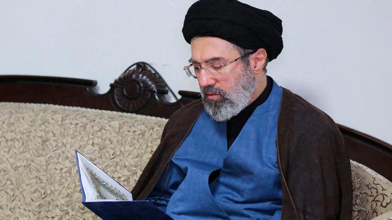 Quem é Mojtaba Khamenei, favorito para líder supremo do Irã