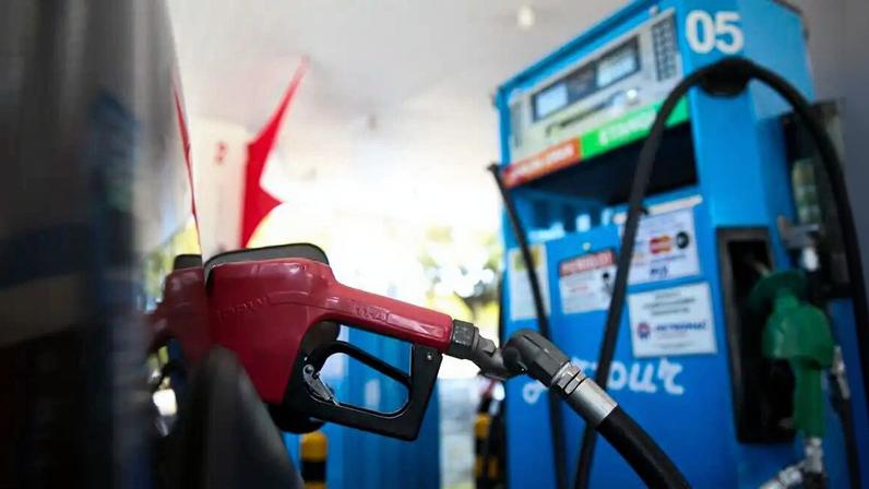 Preço do diesel subiu após conflito entre EUA e Irã