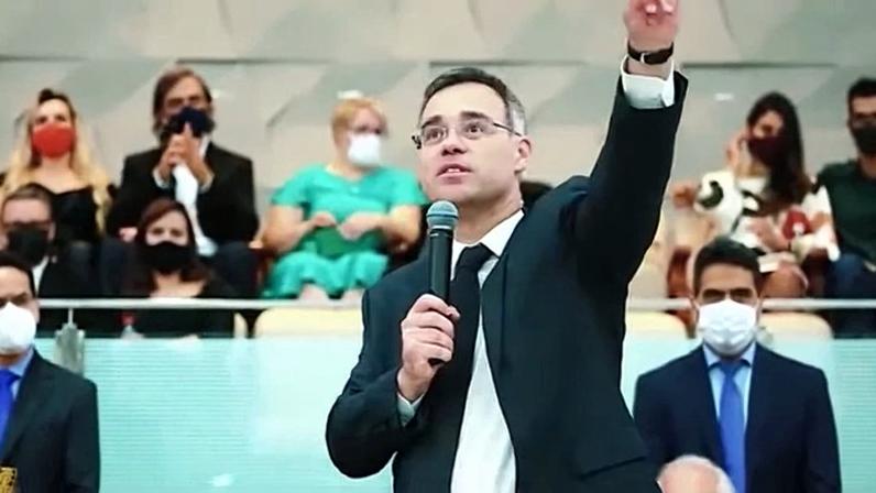 André Mendonça diz ter recebido profecia antes de chegar ao STF