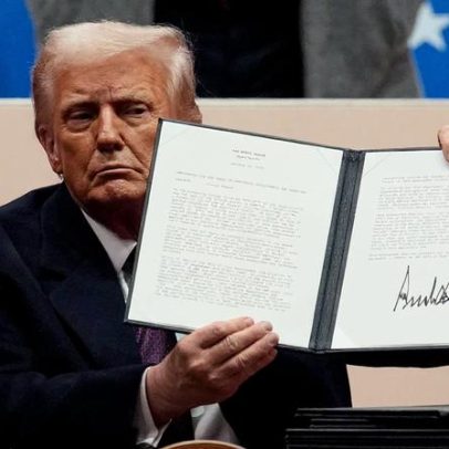 Trump assina o dólar, encerrando 165 anos de tradição nas cédulas