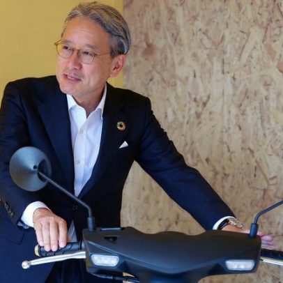 Motos ajudam Honda, mas setor encara pressão.