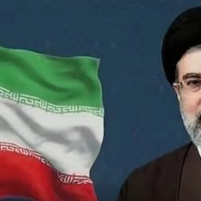 Novo líder supremo do Irã promete vingança e mantém o Estreito de Hormuz fechado