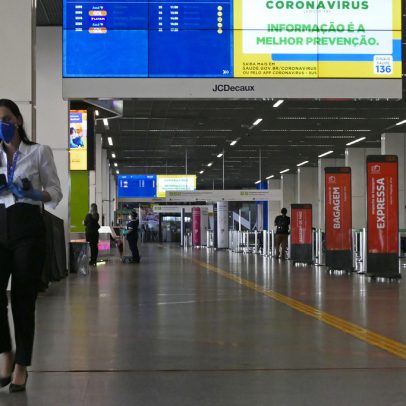 Companhias aéreas sobem tarifas e cortam rotas após disparada do combustível de aviação