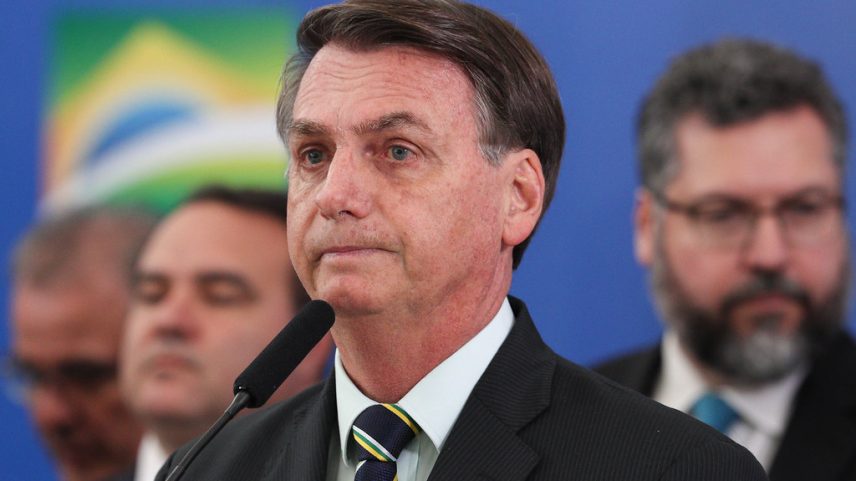 Defesa volta a pedir prisão domiciliar para Bolsonaro e nega pedido por “privilégio”