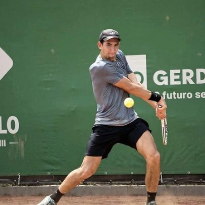 Bruno Fernandez elimina o cabeça 2 em La Plata e avança à semifinal