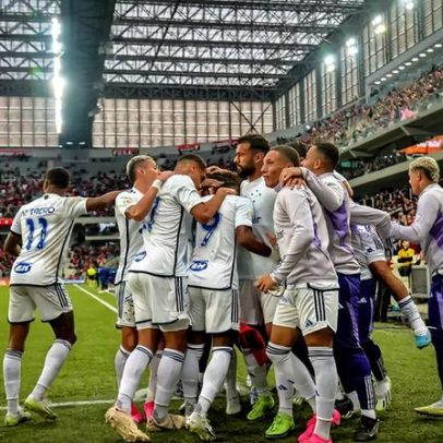 Cruzeiro enfrenta Athletico-PR em gramado sintético: retrospecto
