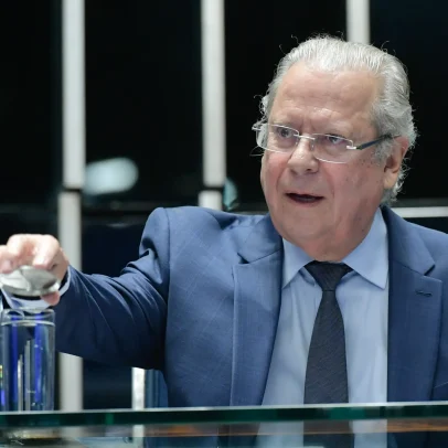 Dirceu admite possibilidade de impeachment no STF, critica foco eleitoral