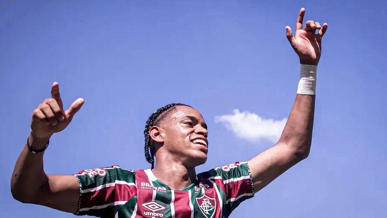 Matheus Reis rompe LCA pela segunda vez