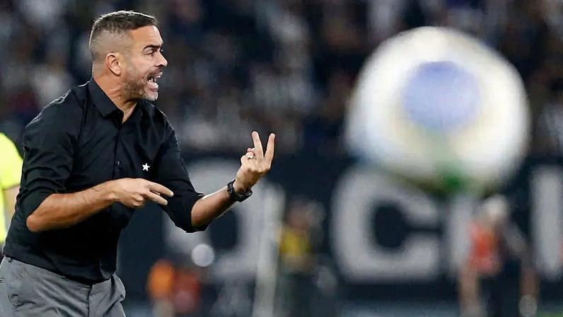 Botafogo x Internacional - Artur Jorge