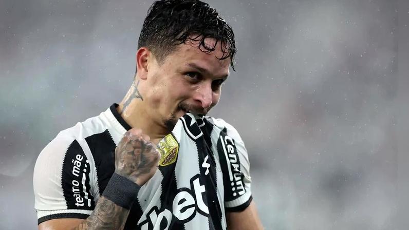 Artur comemorando o segundo gol do Botafogo (Foto: Vitor Silva/Botafogo)