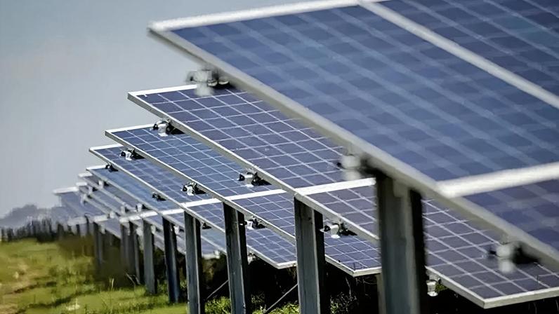 The Meridian Solar Farm would occupy about 2,700 acres (1,092 hectares) of land and provide power for up to 215,000 homes, according to developers