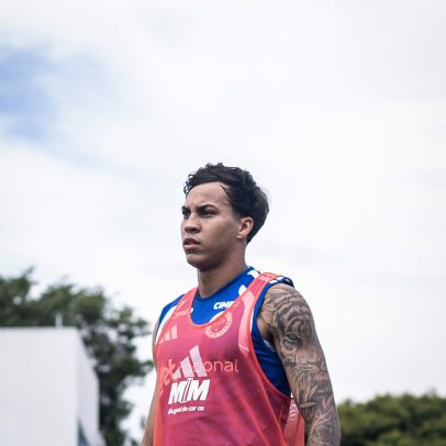 Kaio Jorge vira dúvida, titulares do Cruzeiro são novidades contra o Santos