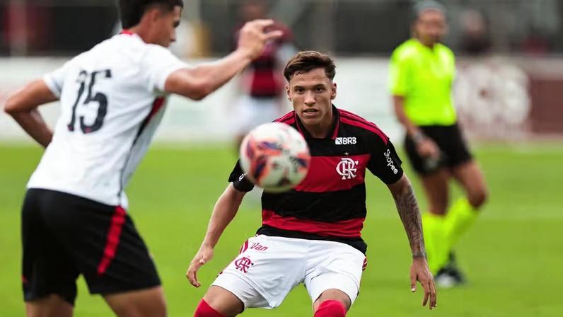 Argentino Juan Sayago em ação pelo Flamengo Sub-20 — Foto: Gilvan de Souza / Flamengo