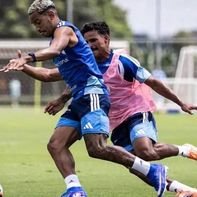 Treino parcial no Cruzeiro; zagueiro volta a treinar integralmente