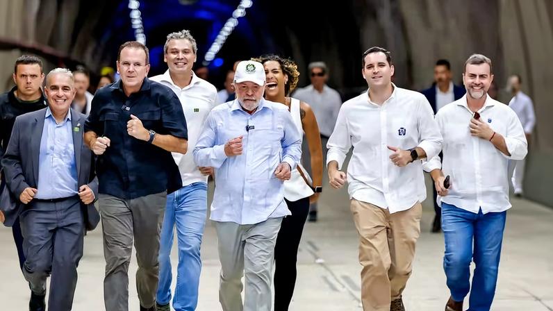 Presidente Lula e prefeito do Rio de Janeiro, Eduardo Paes, na inauguração do Túnel Moacyr Sreder Bastos, em Campo Grande, no Rio de janeiro (RJ). — Foto: Ricardo Stuckert / PR