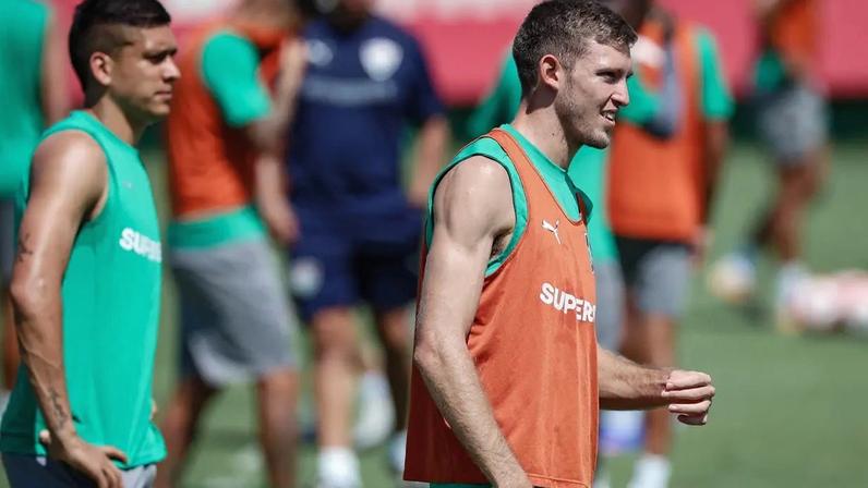 Julián Millán e Castillo no treino do Fluminense (Foto: Marcelo Gonçalves / Fluminense FC)