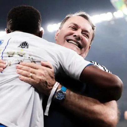 Pedrinho defende Tite após título do Cruzeiro; feito foi surreal